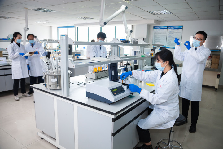 chất lượng Hương vị sữa cho thức ăn động vật nhà máy sản xuất